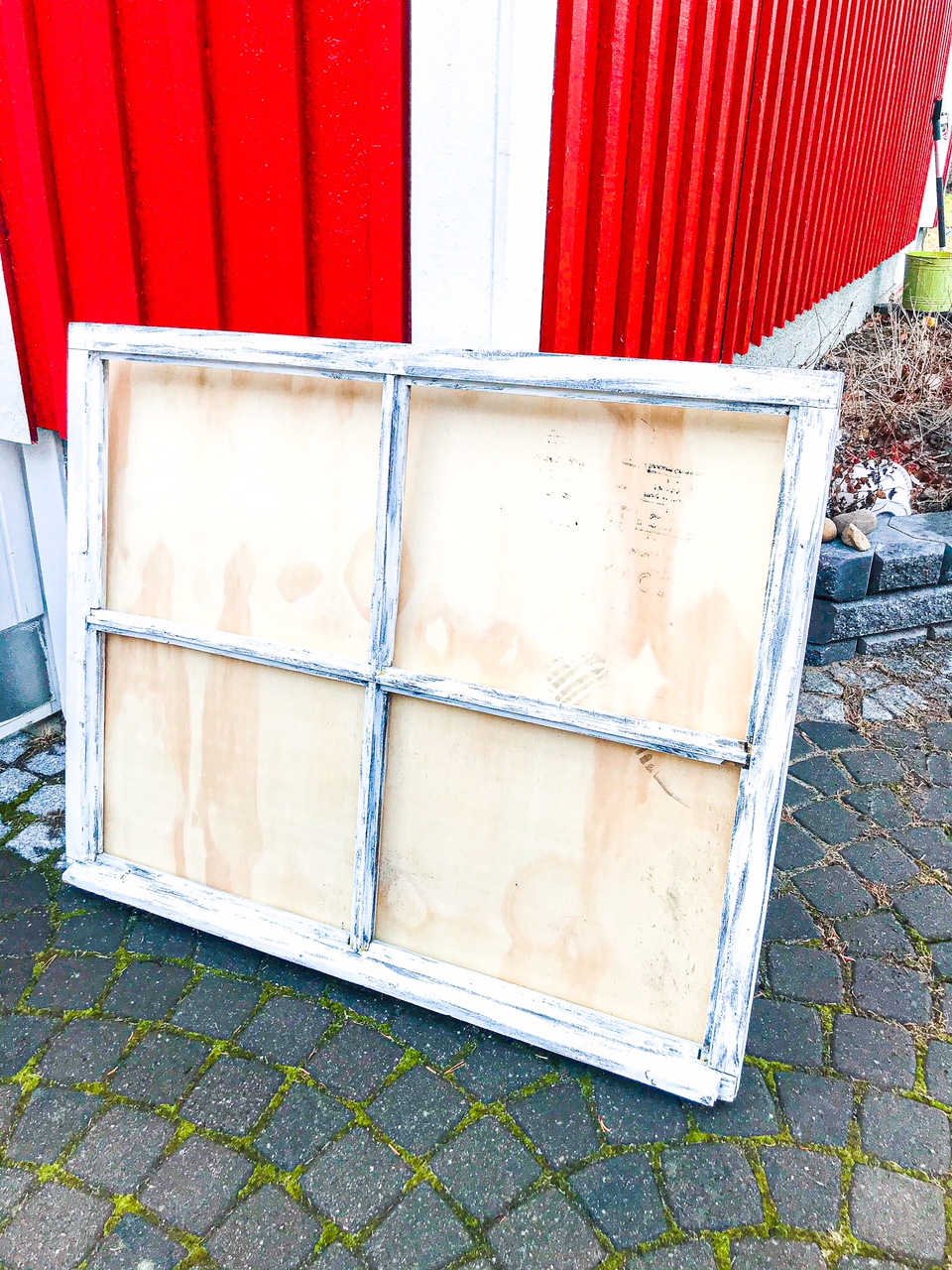 Elluyellow testaamassa Smarter Surfacesin tuotteita