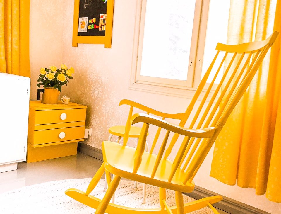 Elluyellow keltainen retrokoti