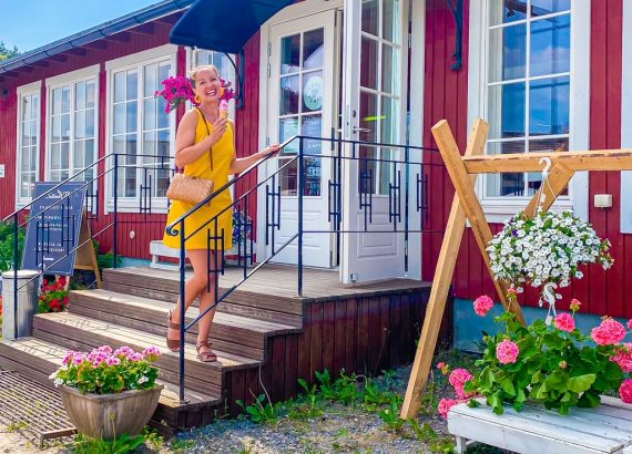 Elluyellow Pälkäneellä Suttisten tilalla