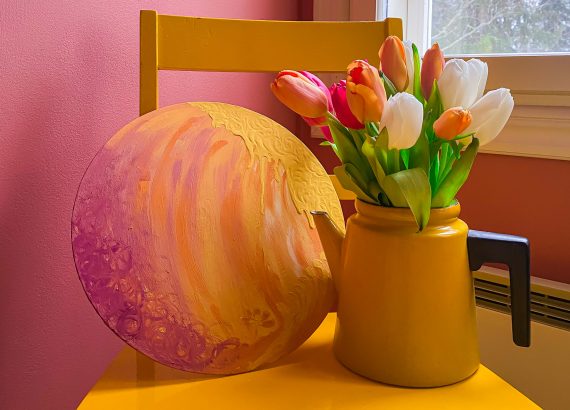 Väri-ilottelua työhyvinvointi-iltapäivän taulu