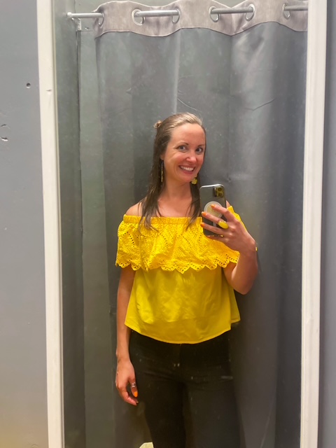 Elluyellow Oulun ja Kempeleen kirppiksillä